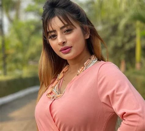 Ankita Dave Wiki, Age, Boyfriend, Family, Controversy,。